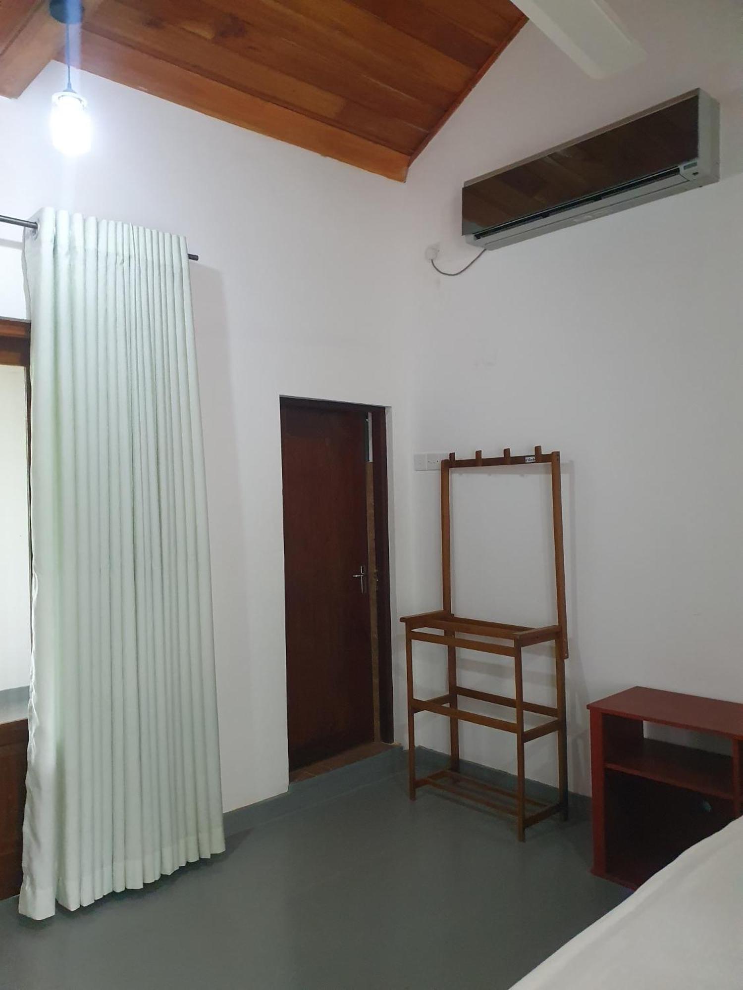 Wilpattu Corridor Leisure Hotel Exterior photo