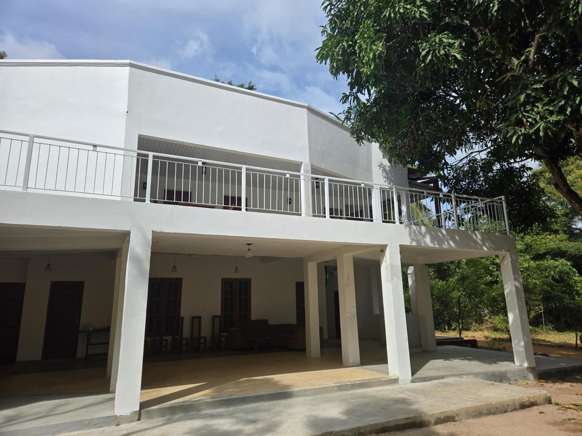 Wilpattu Corridor Leisure Hotel Exterior photo